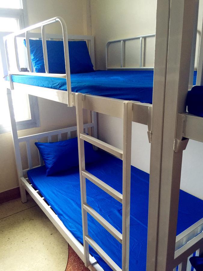 Small Elephant Hostel Bangkok Zewnętrze zdjęcie
