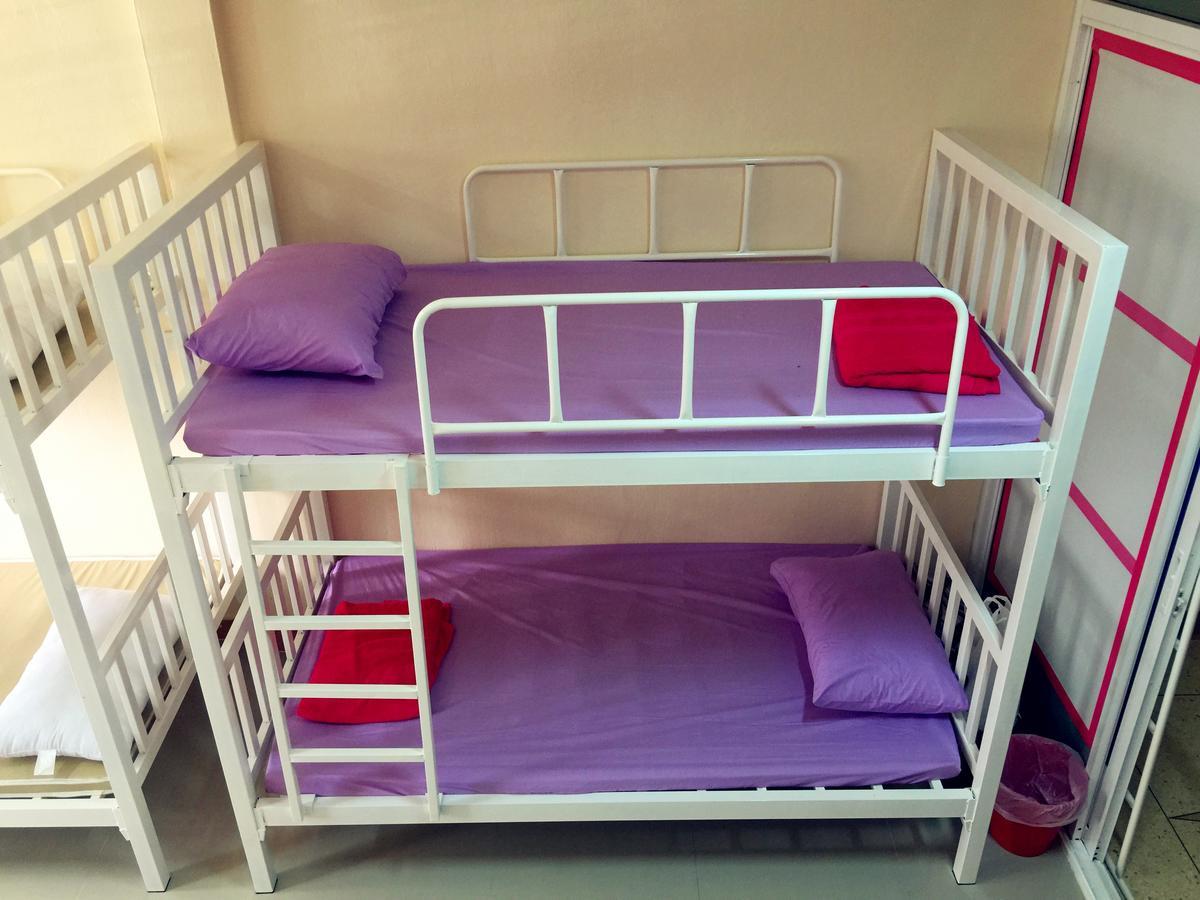 Small Elephant Hostel Bangkok Zewnętrze zdjęcie