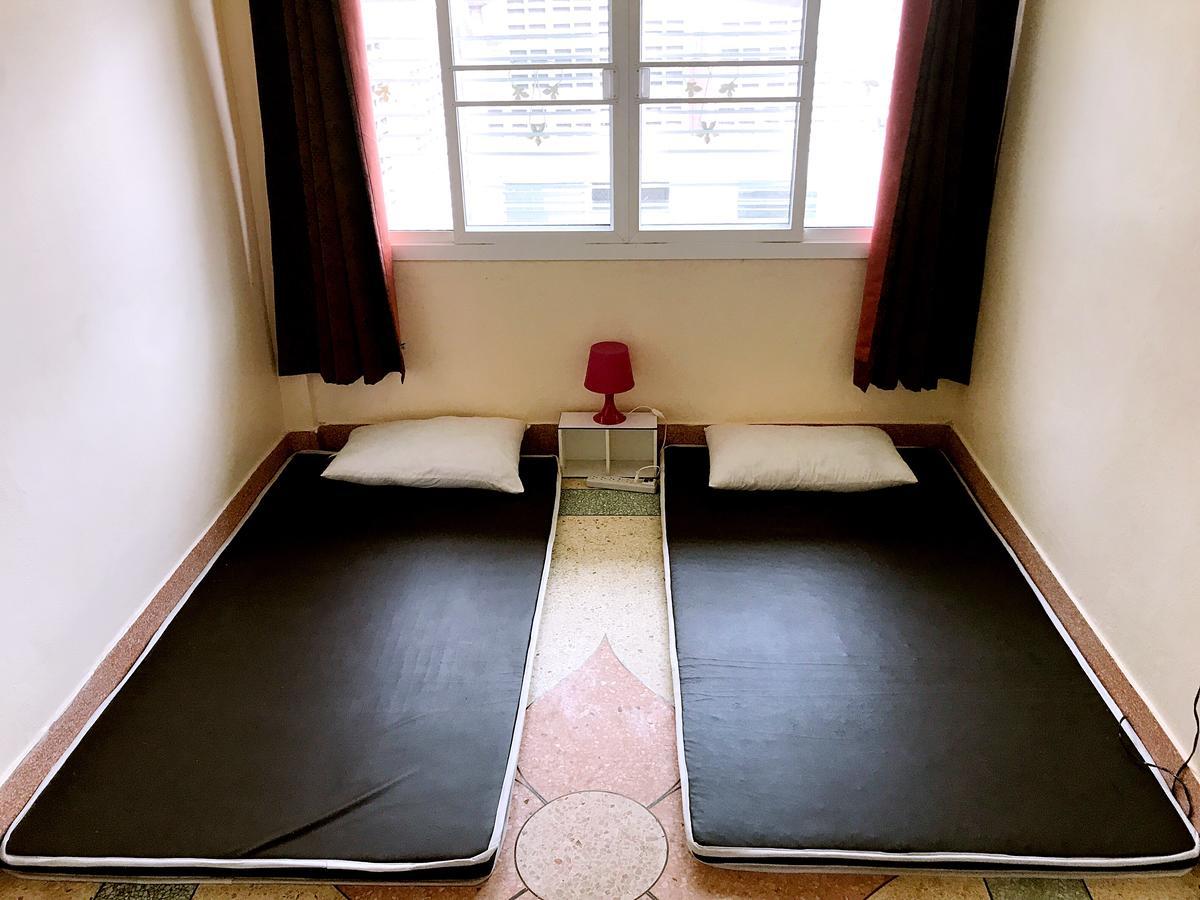 Small Elephant Hostel Bangkok Zewnętrze zdjęcie
